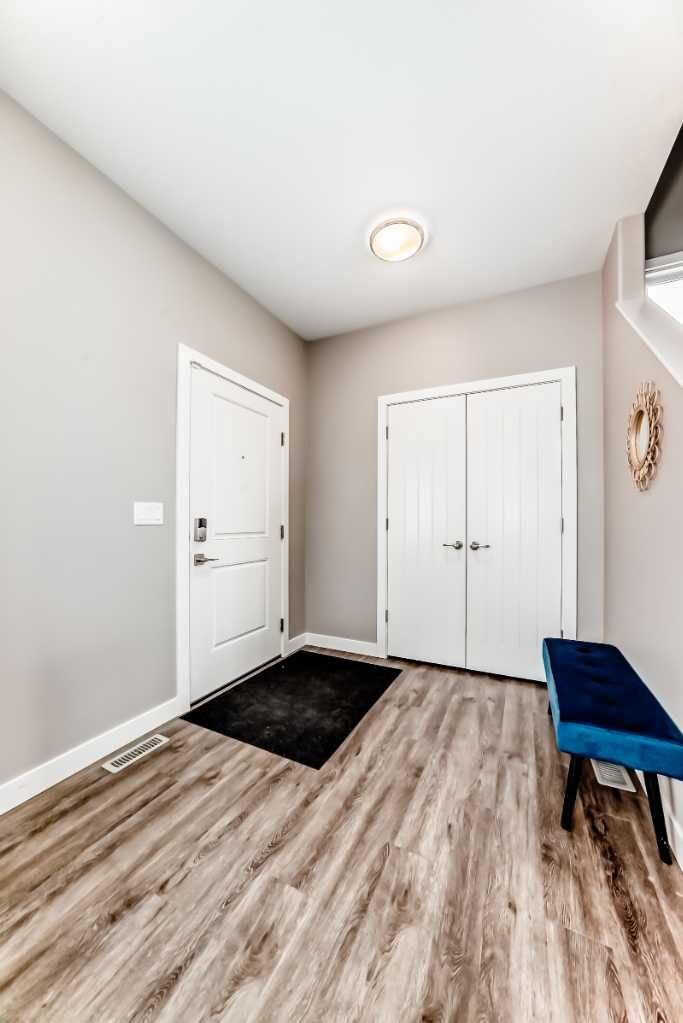 Property Photo:  14 Aurora Boulevard  AB T4M 0M1 