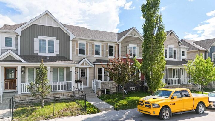 Property Photo: 1507 Windstone Road SW AB T4B 3X6