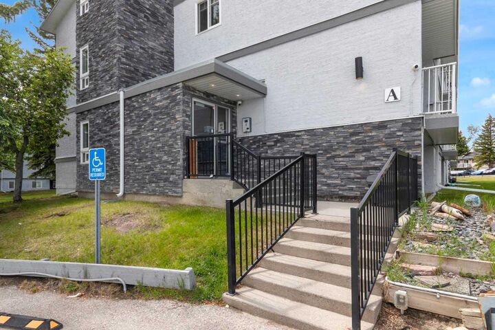 Property Photo: 5601 Dalton Drive NW 107A AB T3A 2E2