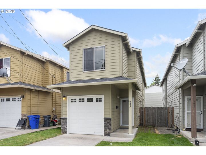 Property Photo: 765 NE 93rd Ave OR 97220