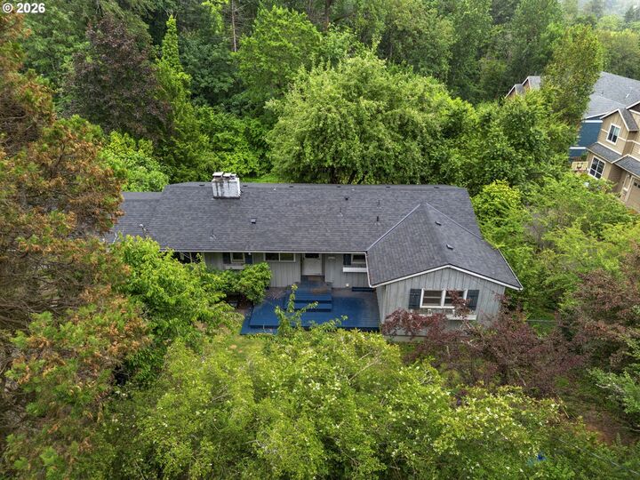 Property Photo:  4010 SW Hamilton St  OR 97221 