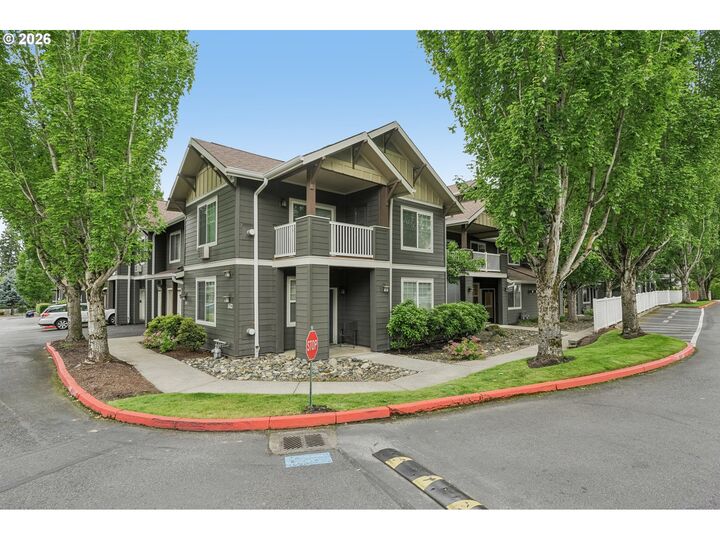 Property Photo: 10800 SE 17th Cir 42 WA 98664