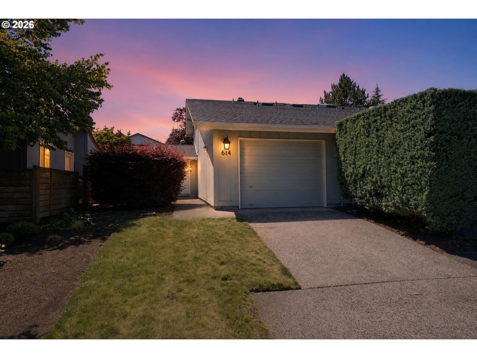 Property Photo: 614 SE 130th Ct WA 98683