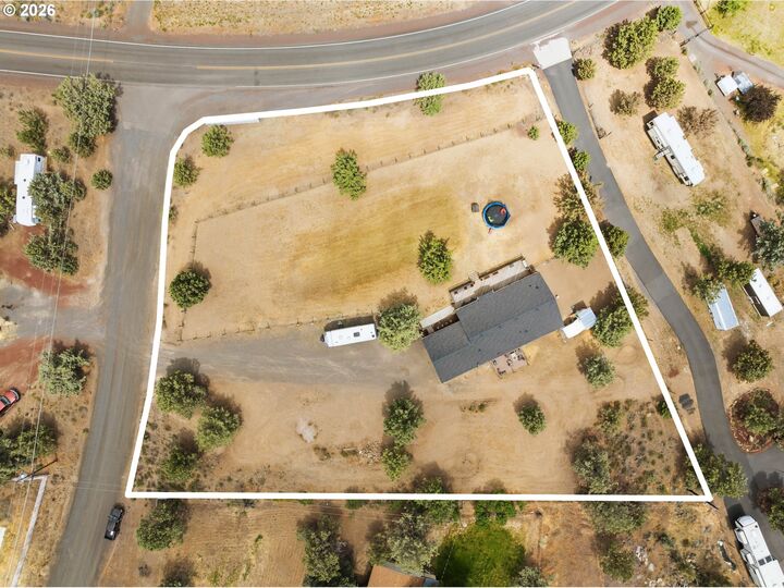 Property Photo: 14411 SW Noah Butte Dr OR 97760