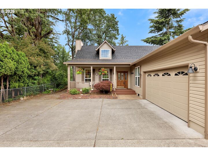 Property Photo:  2309 G St  WA 98671 