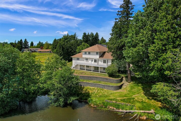 Property Photo:  5887  Bay Pine Court  WA 98248 