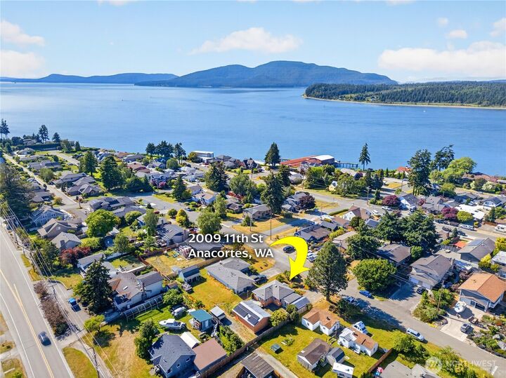 Property Photo: 2009 11th Street WA 98221