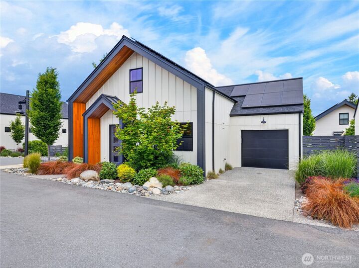 Property Photo: 3914 Crosswinds Court WA 98221
