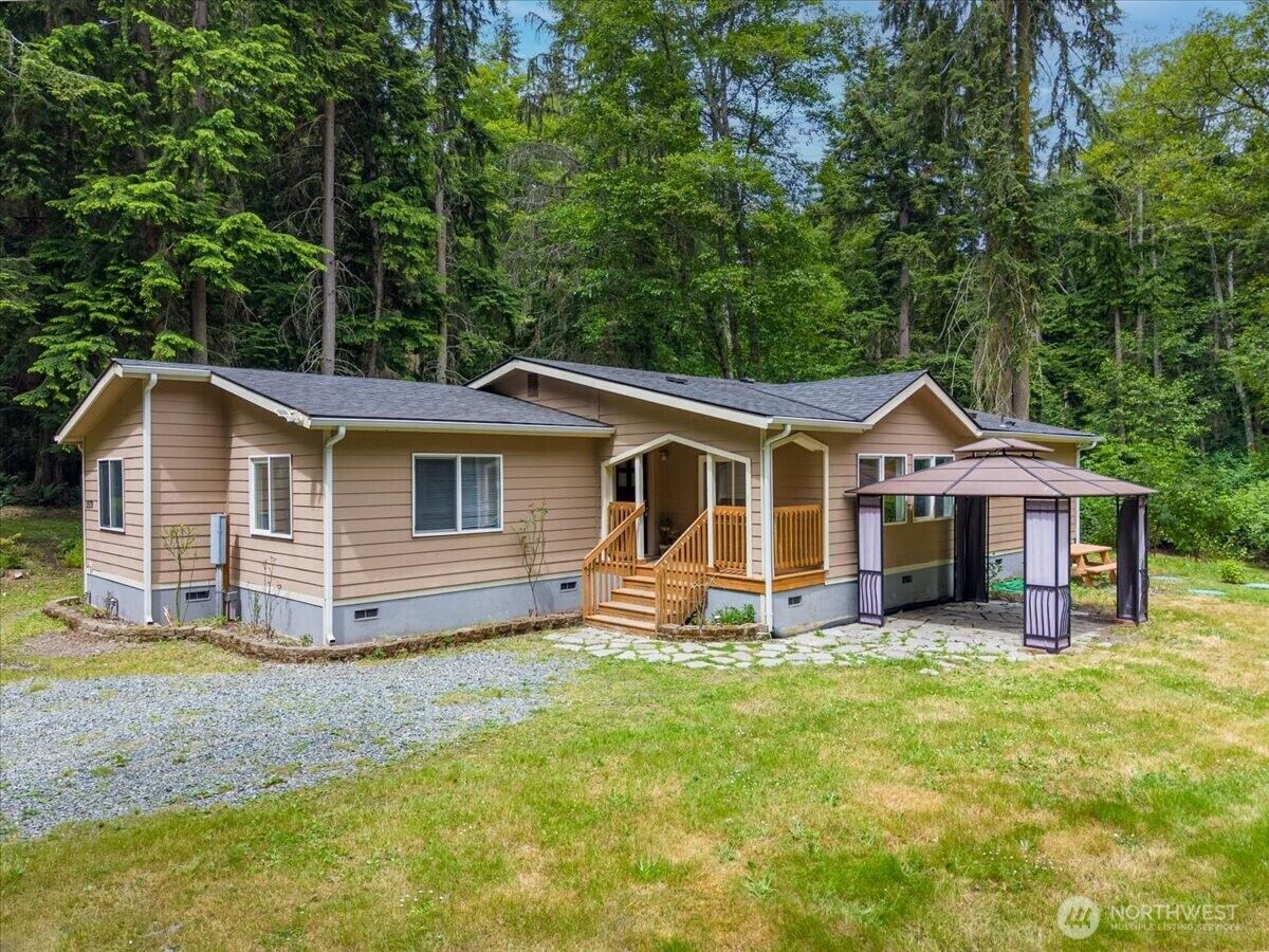 Property Photo: 2579 Green Acres Lane WA 98277