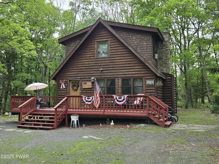 Property Photo:  804 Fetlock Court  PA 18428 