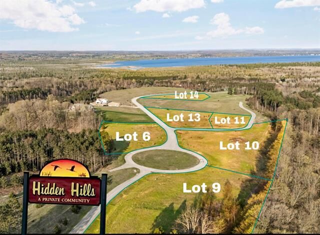 Property Photo:  4787 Wonderview Lane NW  MI 49676 