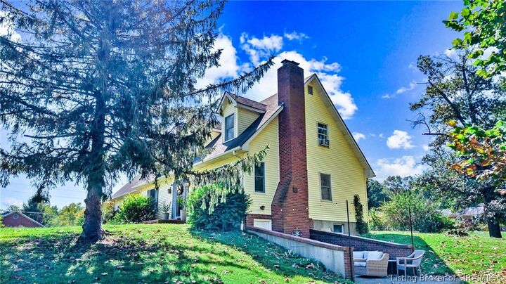Property Photo: 2231 Lenrose Lane NW IN 47112