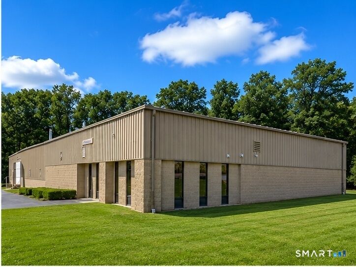Property Photo:  15 Container Drive  CT 06786 