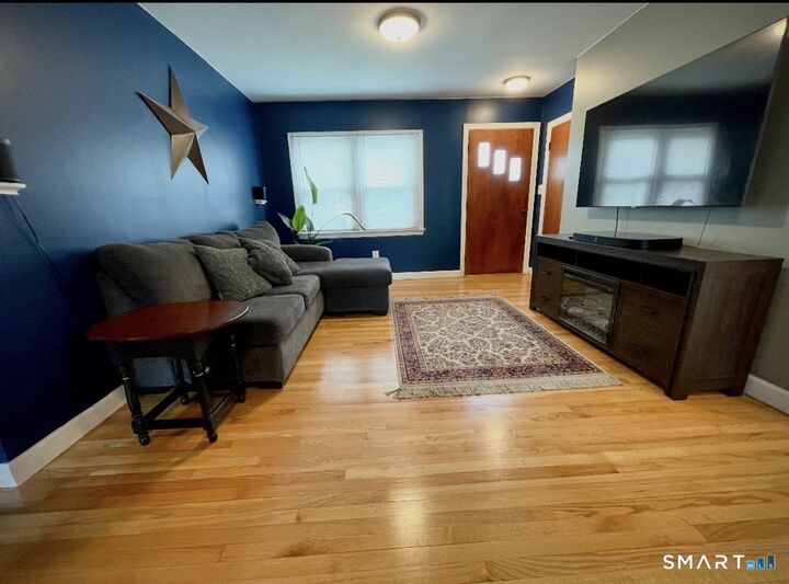 Property Photo:  41 Cumpstone Drive  CT 06518 