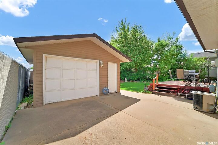 Photo de la propriété:  134 Devonshire Crescent  SK S7L 5V7 