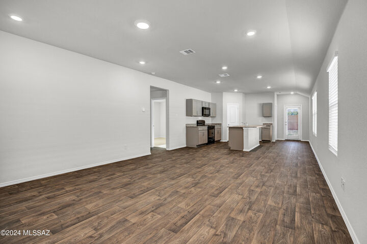 Property Photo: 6139 E Campolina Trail AZ 85756