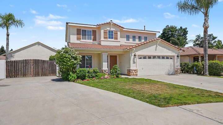 Property Photo:  1354 N Belmont Street  CA 93257 
