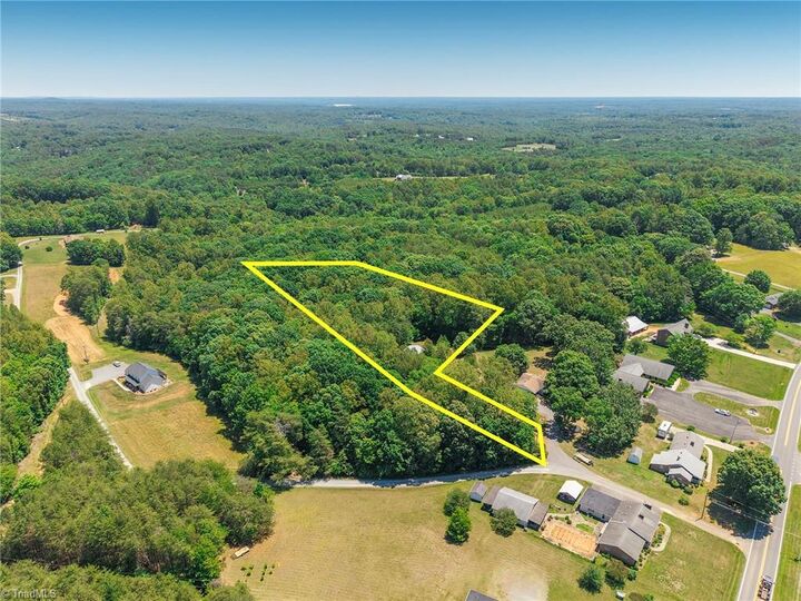 Property Photo: 102 Hawks Road NC 27021