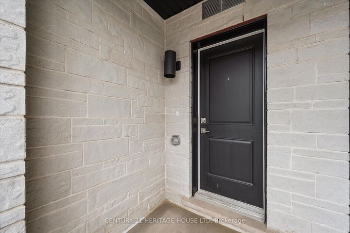 Property Photo: 525 Erinbrook Drive C052 ON N2E 3T1