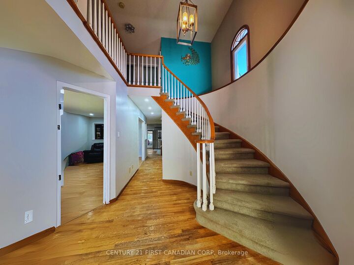 Property Photo: 239 Edmunds Place ON N5Z 4V9