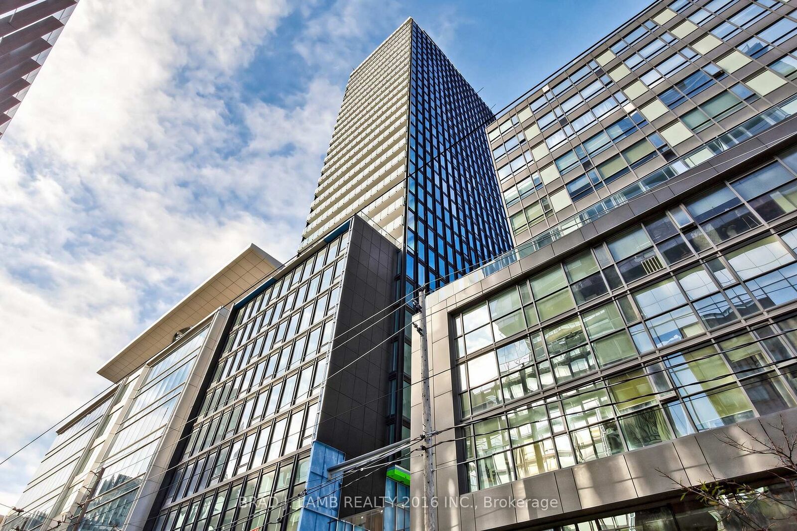 Property Photo: 284 King Street E 808 ON M5A 1K4