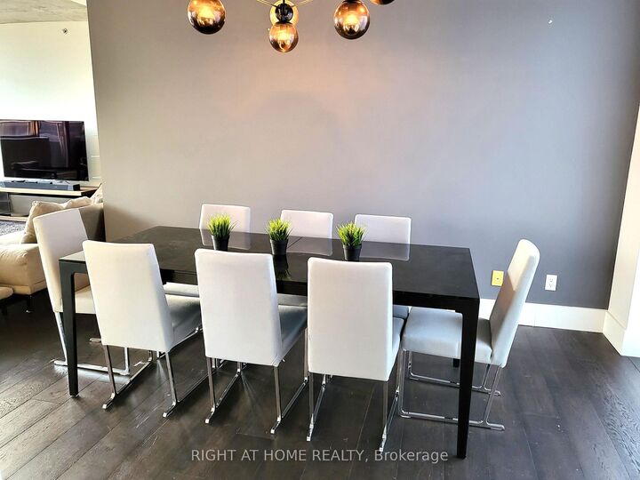 Property Photo:  55 Stewart Street Ph1027  ON M5V 2V1 