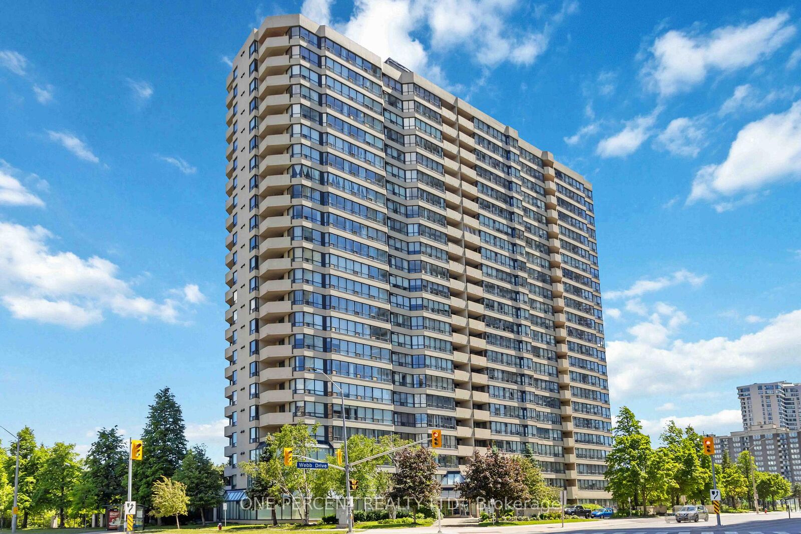 Property Photo: 400 Webb Drive 1002 ON L5B 3Z7