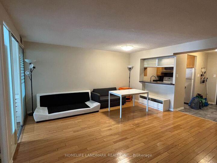 Property Photo: 1055 Bay Street 1401 ON M5S 3A3