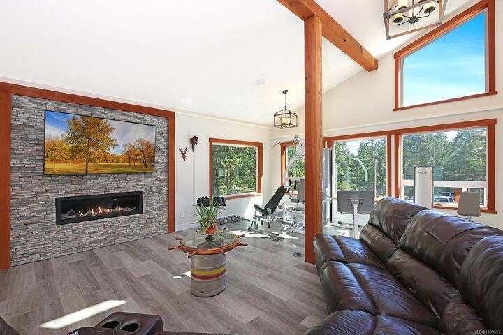 8400 Owl Cres — photo 1