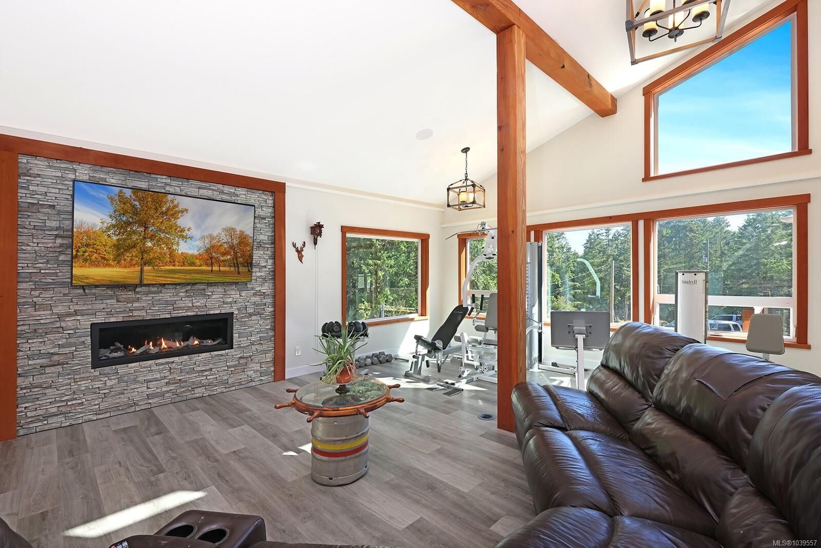 Property Photo: 8400 Owl Cres BC V0R 1T0