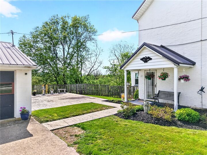 Property Photo: 1874 E. National Pike PA 15360