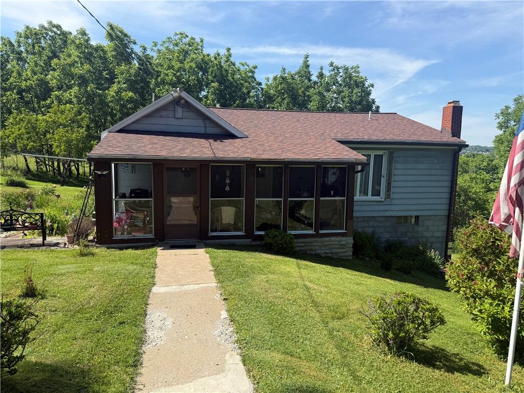 Property Photo: 527 Center New Texas Rd PA 15239