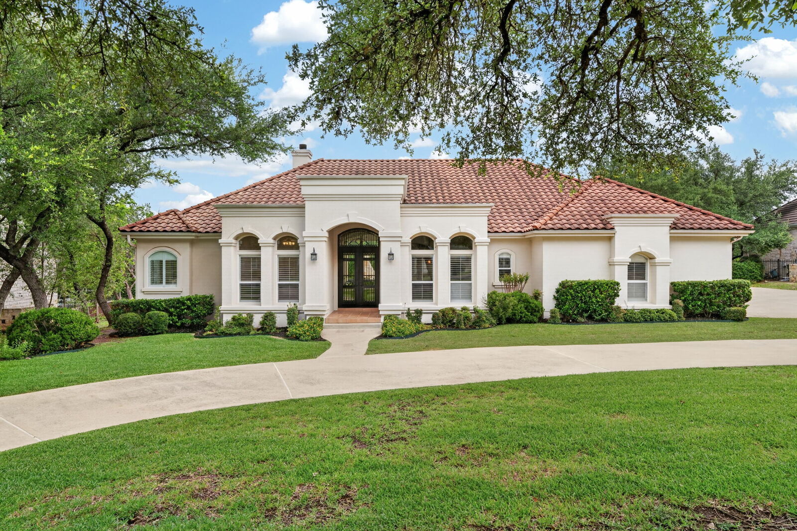 Property Photo: 4208 Lakeway Boulevard TX 78734