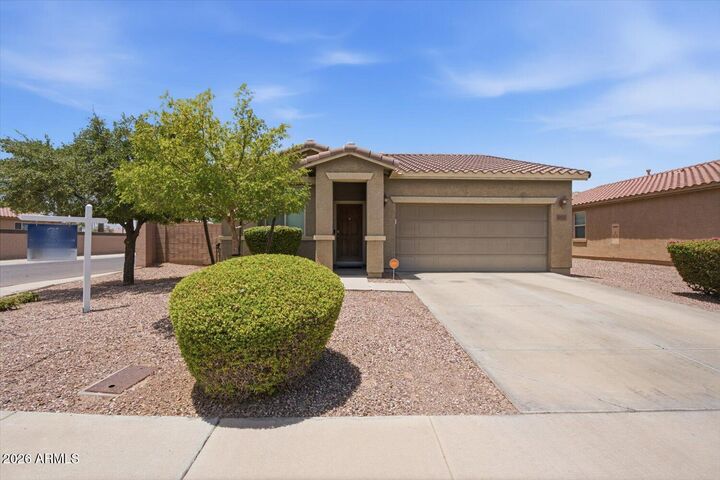 Property Photo: 6912 S 74th Lane AZ 85339