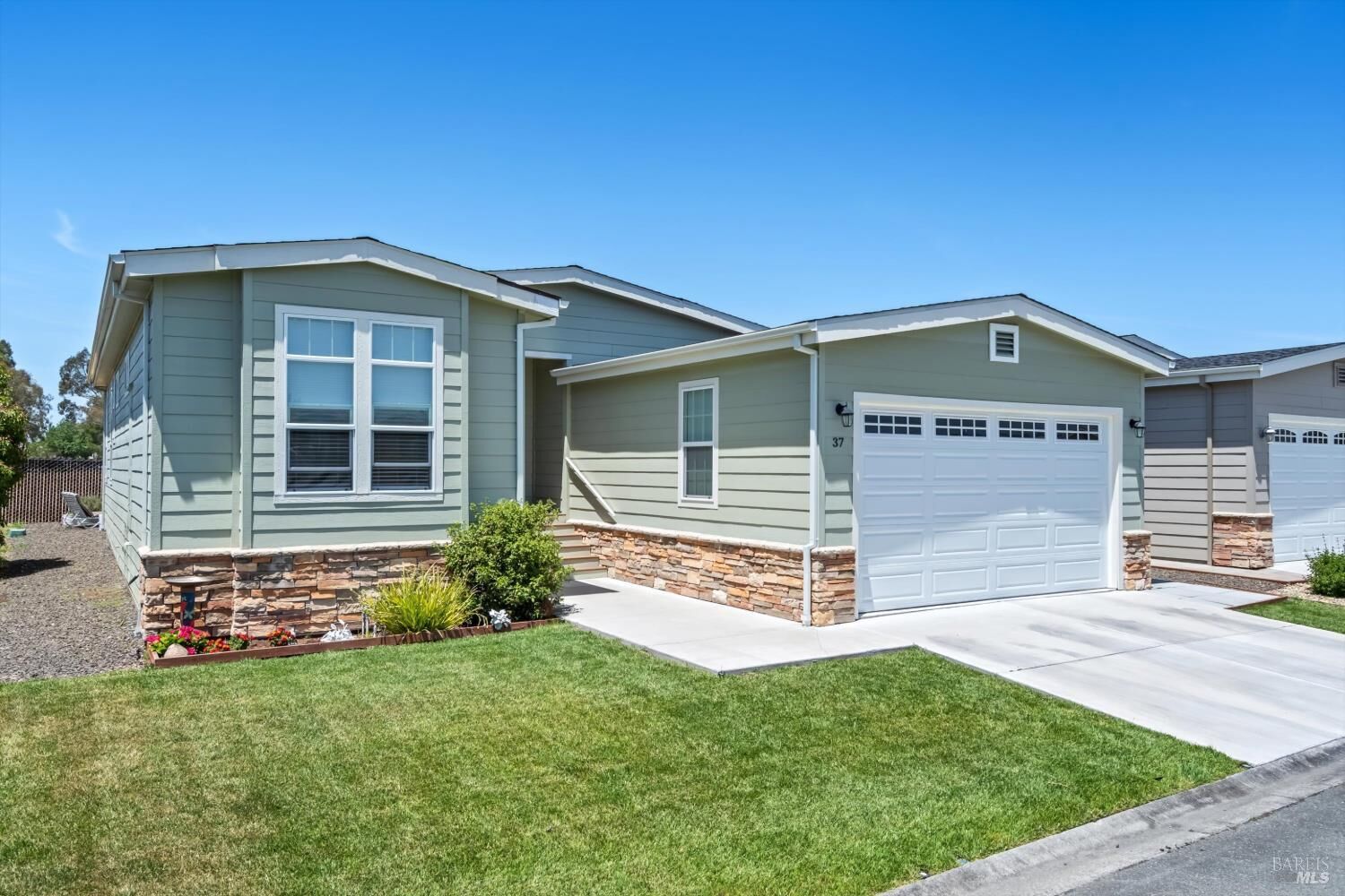 Property Photo: 1945 Piner Road 37 CA 95403
