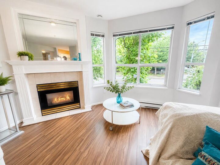 Property Photo:  1575 Best Street 312  BC V4B 5K1 