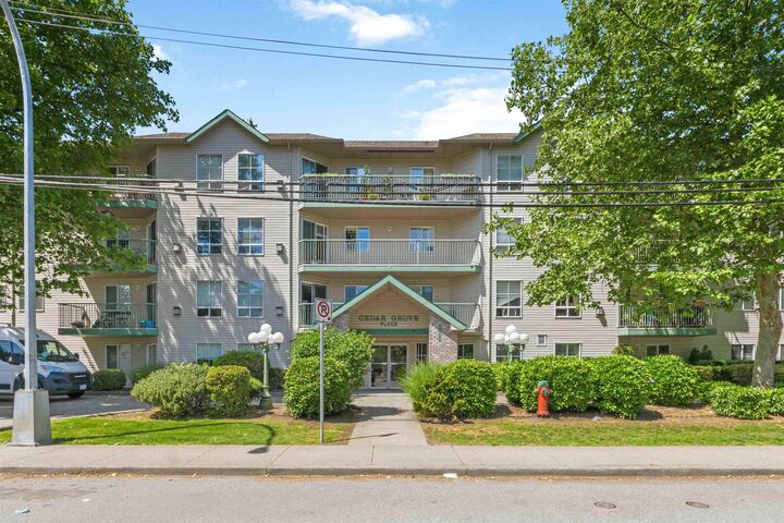 2435 Center Street 405 — photo 1