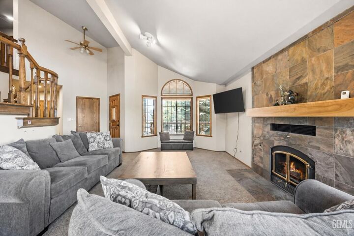 Property Photo: 2100 St Bernard Drive CA 93222