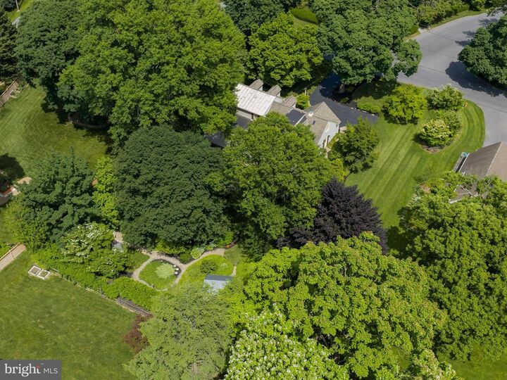 Property Photo: 1591 Mission Road PA 17601