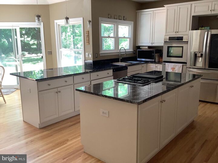 Property Photo: 4 Pond View Lane NJ 08560