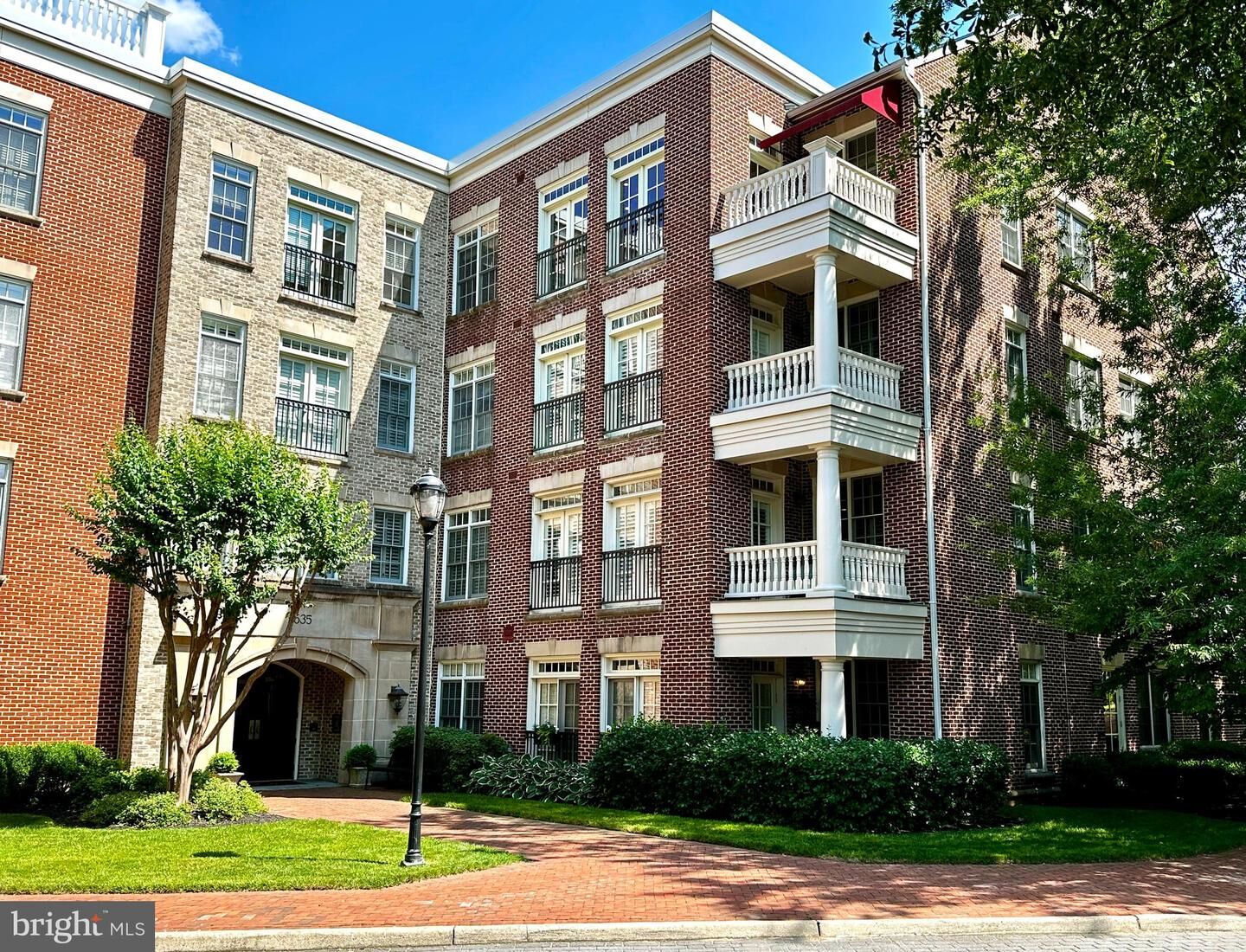Property Photo:  635 First Street 405  VA 22314 