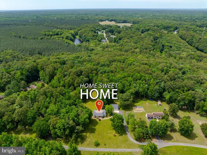 Property Photo: 4075 Heritage Knolls Place MD 20640