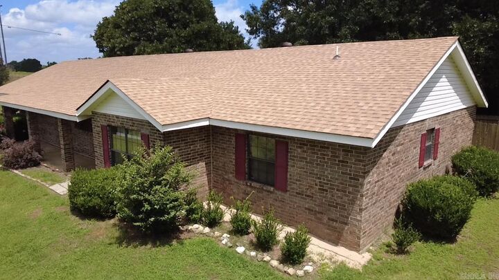 Property Photo: 106 Ashton Place AR 71832
