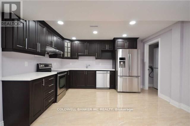 Property Photo:  23 Plentywood Drive  ON L6Y 0V2 