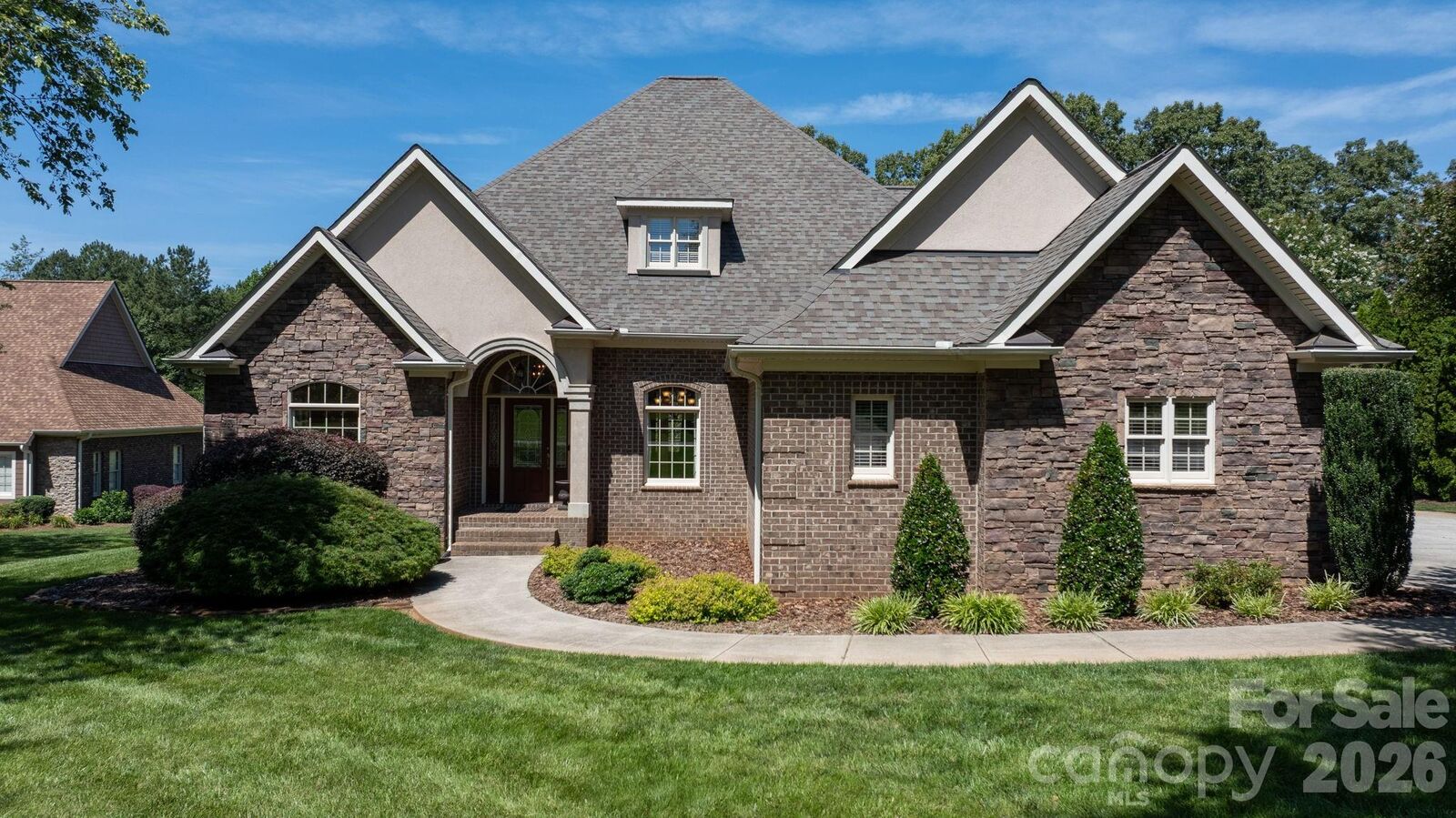 Property Photo:  1055 Catawba Greens Drive  NC 28658 