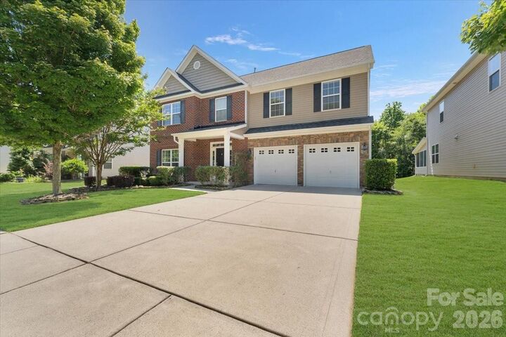 Property Photo:  9718 Loughlin Lane  NC 28273 
