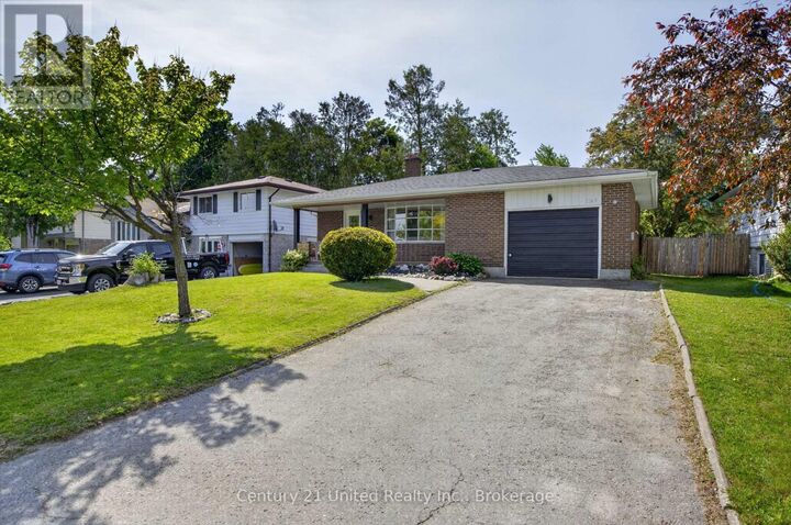 Property Photo: 1169 Danita Boulevard ON K9J 7J9