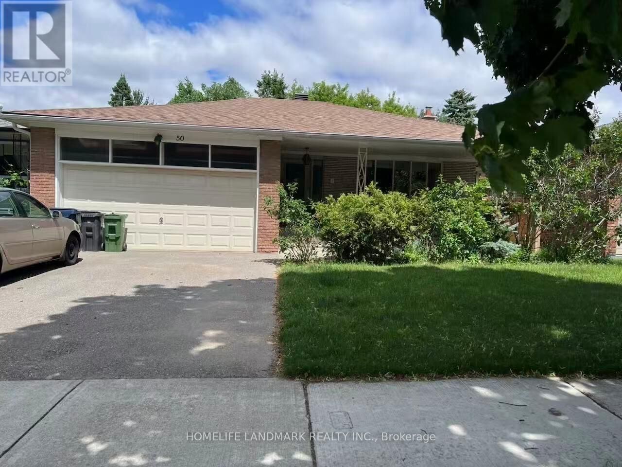 Property Photo:  50 Bruce Farm Drive  ON M2H 1G5 