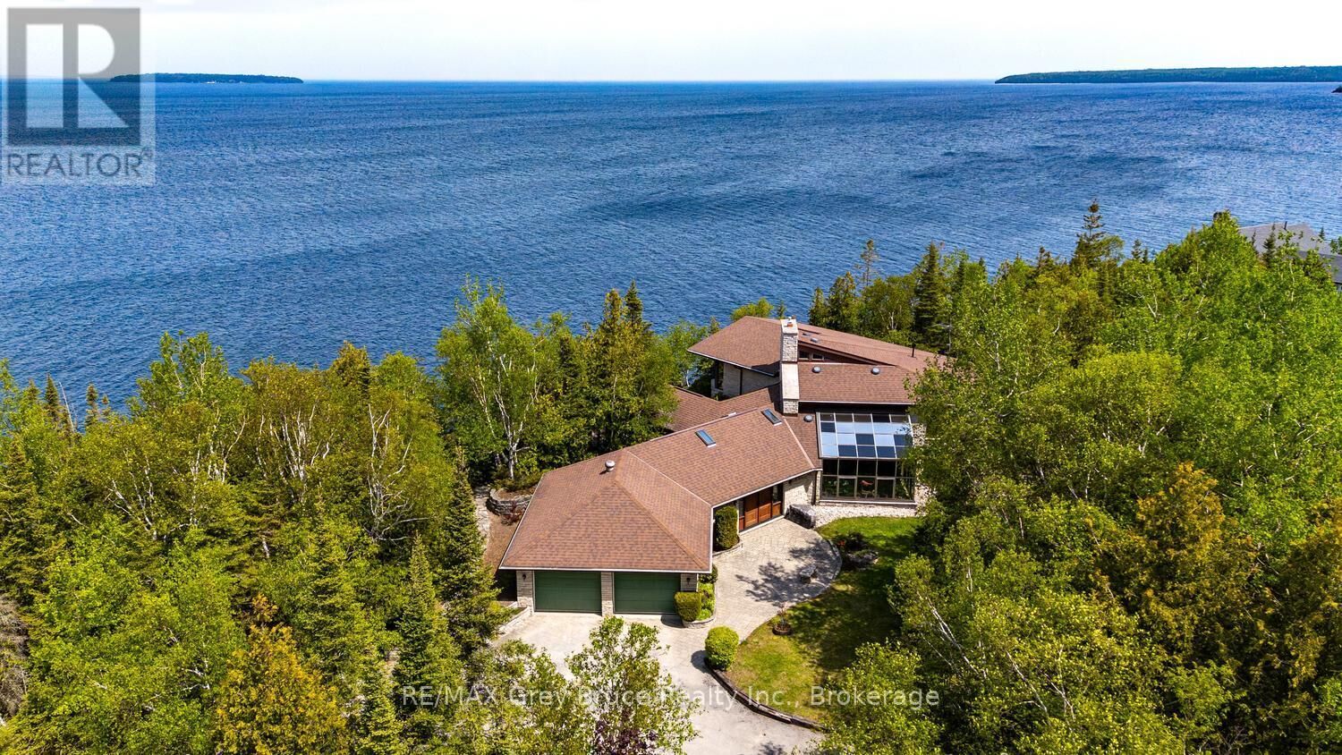 Property Photo:  28 Elgin Street  ON N0H 2R0 