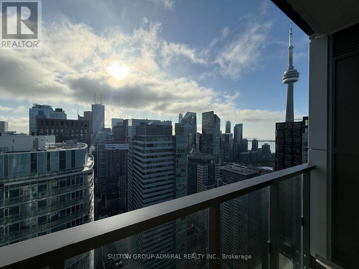 Property Photo:  8 Widmer Street Sph 08  ON M5V 0W6 